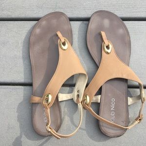 Women’s sandals
